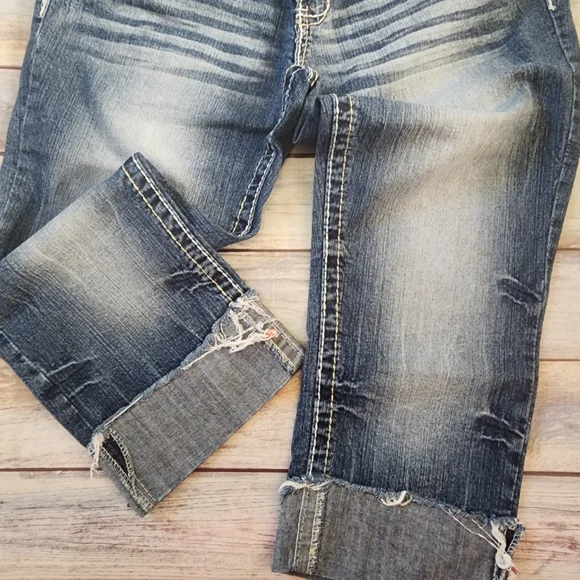 Amethyst Jeans Women's Blue Jeans - Picture 3 of 7